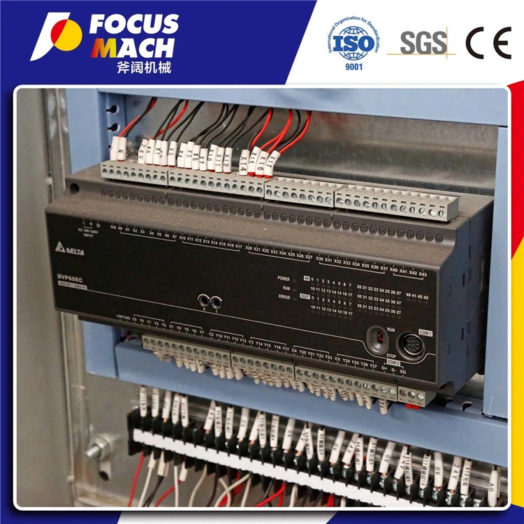 AUTOMATIC FOUR SIDES CUTTING SAW 4 AUTOMATIC FOUR SIDES CUTTING SAW 4